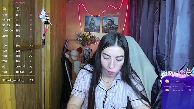 Snapshot of Fiery_Brunette_ chatting on 01/01/25, 06:58 Fiery Brunette  online show from 01/01/25, 06:58