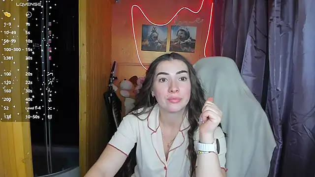 Snapshot of Fiery_Brunette_ chatting on 02/26/25, 11:30 Fiery Brunette  online show from 02/26/25, 11:30