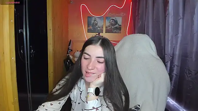 Snapshot of Fiery_Brunette_ chatting on 03/12/25, 08:30 Fiery Brunette  online show from 03/12/25, 08:30