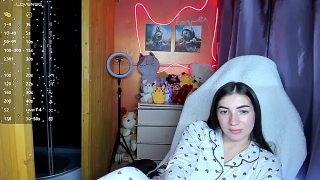 Snapshot of Fiery_Brunette_ chatting on 09/29/25, 05:51 Fiery Brunette  online show from 09/29/25, 05:51