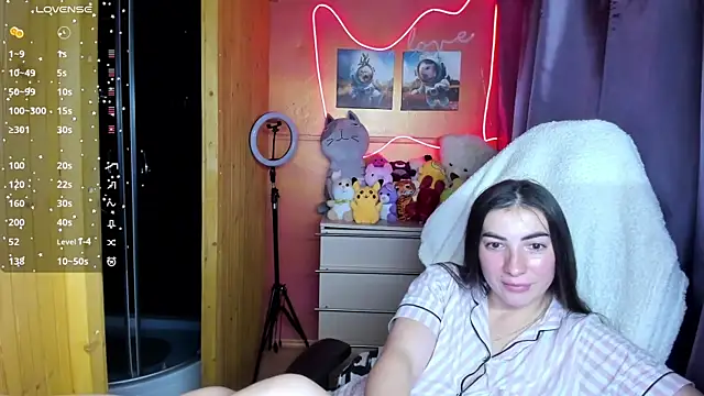 Snapshot of Fiery_Brunette_ chatting on 11/03/25, 04:19 Fiery Brunette  online show from 11/03/25, 04:19