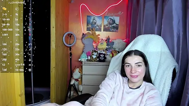 Fiery Brunette  online show from 03/12/26, 04:46