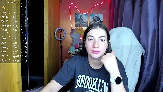 Fiery Brunette  online show from 03/19/26, 05:22