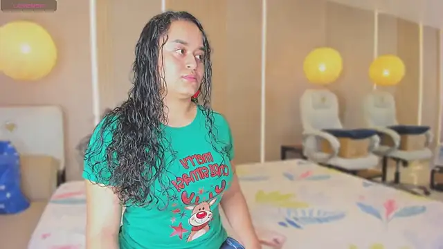 Snapshot of sabrina_shark_ chatting on 09/29/25, 02:49 sabrina shark online show from 09/29/25, 02:49