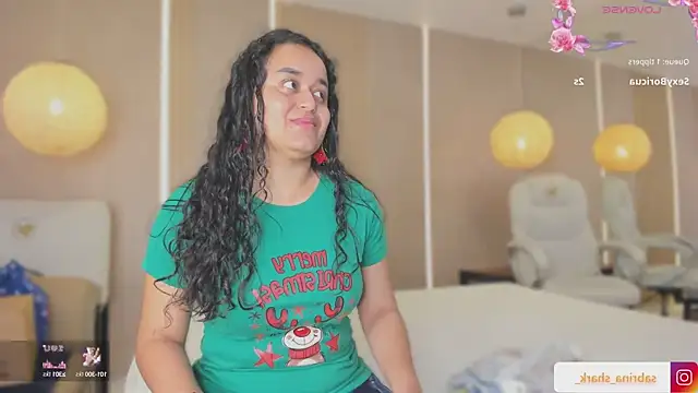 Snapshot of sabrina_shark_ chatting on 10/01/25, 02:06 sabrina shark online show from 10/01/25, 02:06