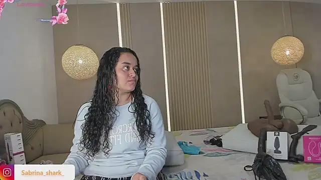 Snapshot of sabrina_shark_ chatting on 10/10/25, 03:05 sabrina shark online show from 10/10/25, 03:05