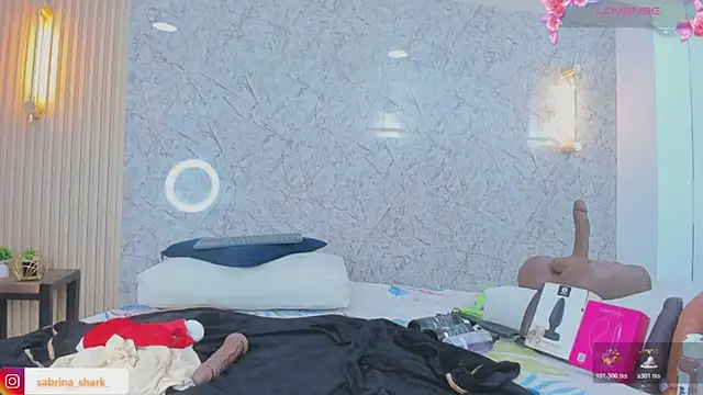 Snapshot of sabrina_shark_ chatting on 12/04/25, 03:16 sabrina shark online show from 12/04/25, 03:16