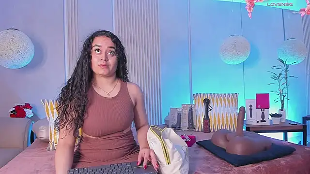 sabrina shark  online show from 03/11/26, 02:28