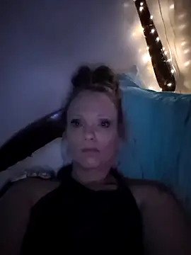 sexiginger22 online show from 04/20/26, 07:04