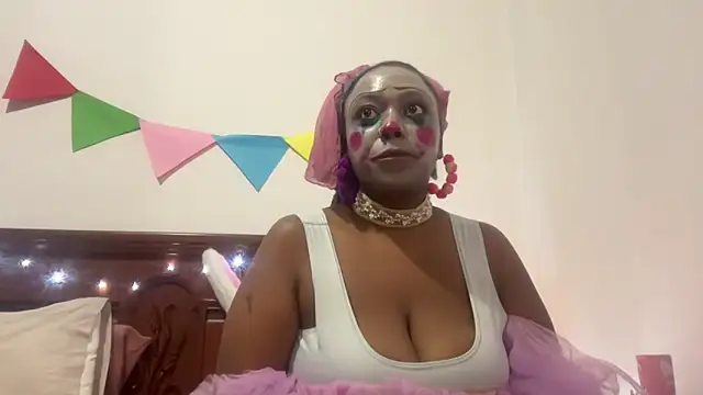 ChocolateCakeQueen online show from 11/01/25, 03:52