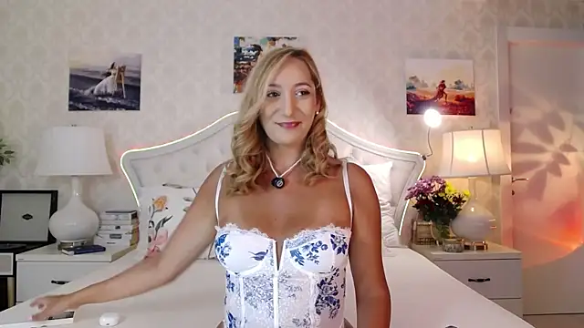 Snapshot of IreneHope chatting on 07/27/26, 08:32 IreneHope online show from 07/27/26, 08:32