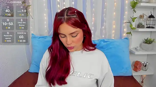 HazzelGray online show from 12/03/24, 02:38