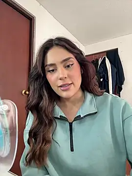 HazzelGray online show from 02/12/25, 06:09