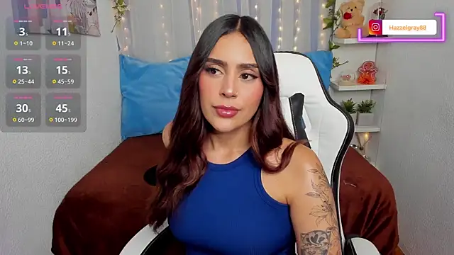 HazzelGray online show from 10/10/25, 04:06