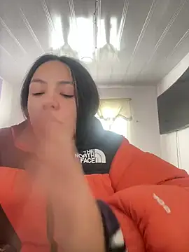 hannahb-e online show from 02/23/26, 07:11