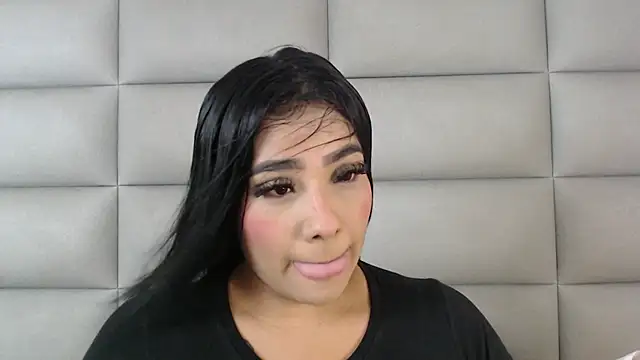 Snapshot of emily_brontee_ chatting on 03/13/25, 12:56 emily brontee online show from 03/13/25, 12:56