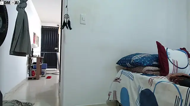 AlinaWoolf  online show from 10/31/25, 04:08