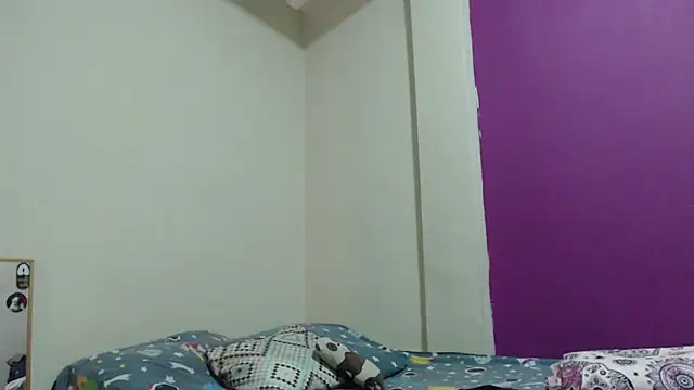 Snapshot of AlinaWoolf_ chatting on 05/11/26, 04:04 AlinaWoolf online show from 05/11/26, 04:04
