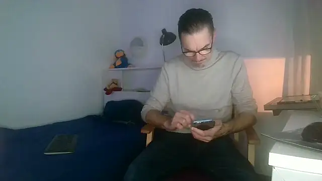 Snapshot of francky-libertin chatting on 01/23/25, 05:31 francky-libertin online show from 01/23/25, 05:31