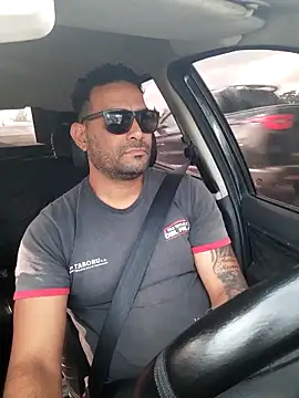 hecwil8 online show from 11/06/25, 11:22