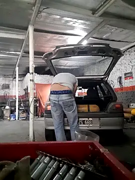 hecwil8 online show from 11/08/25, 01:22