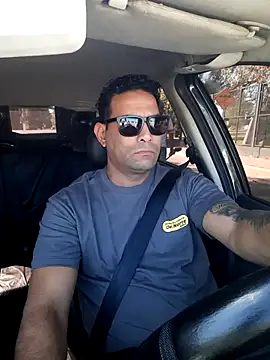 hecwil8 online show from 11/24/25, 12:27