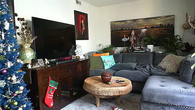 CeceilaMoon online show from 12/01/25, 02:55