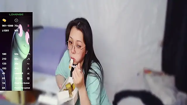 mememe 1006  online show from 04/24/26, 05:43