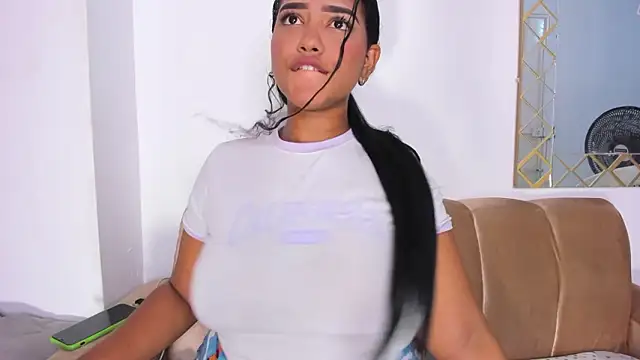 sharlot evans  online show from 03/21/26, 04:32