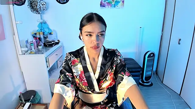 Michelle se online show from 09/11/25, 06:19