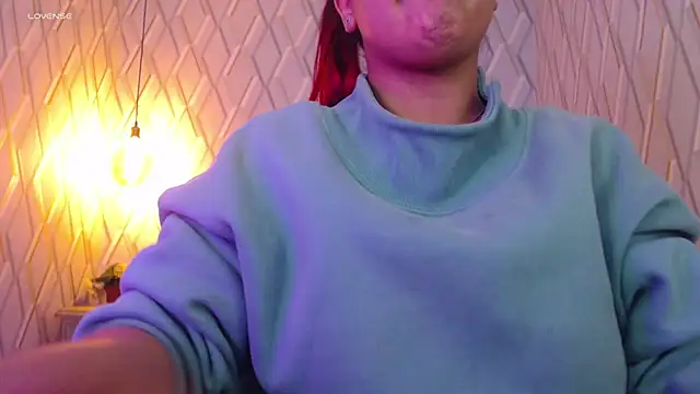 Snapshot of NicolleTaylor chatting on 02/04/25, 03:11 NicolleTaylor online show from 02/04/25, 03:11