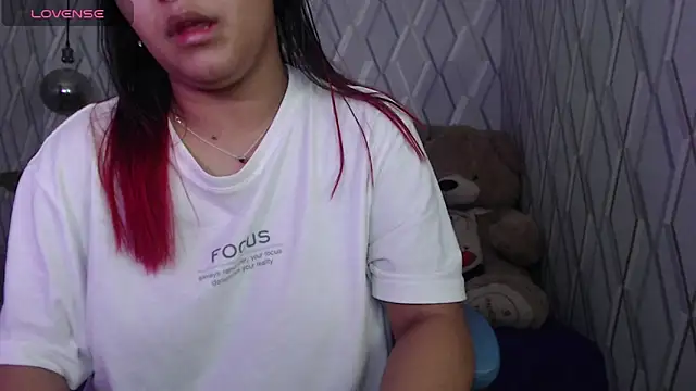 Snapshot of NicolleTaylor chatting on 03/10/25, 03:01 NicolleTaylor online show from 03/10/25, 03:01