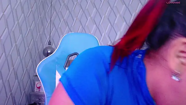 Snapshot of NicolleTaylor chatting on 03/20/25, 09:48 NicolleTaylor online show from 03/20/25, 09:48