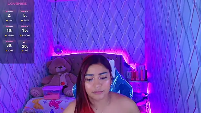 Snapshot of NicolleTaylor chatting on 09/15/25, 03:06 NicolleTaylor online show from 09/15/25, 03:06