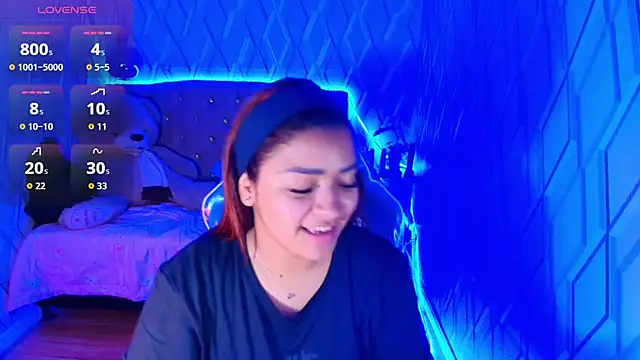 NicolleTaylor online show from 11/20/25, 03:50