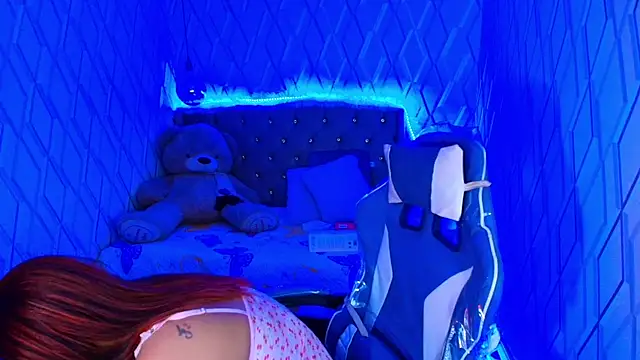 NicolleTaylor online show from 11/27/25, 03:52