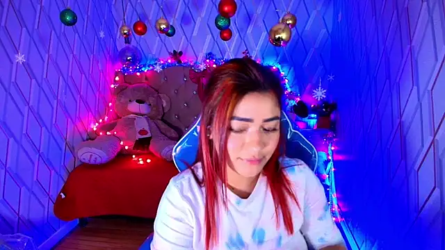 NicolleTaylor online show from 12/19/25, 03:35