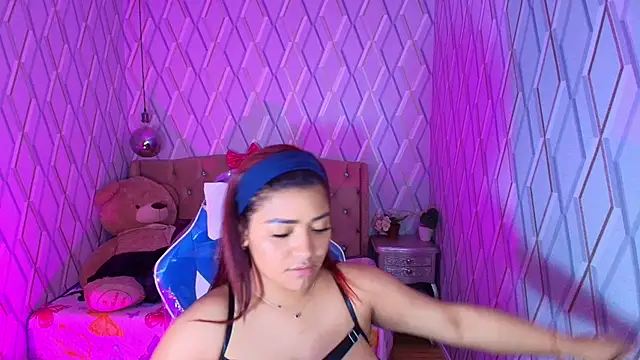 NicolleTaylor online show from 01/10/26, 04:14