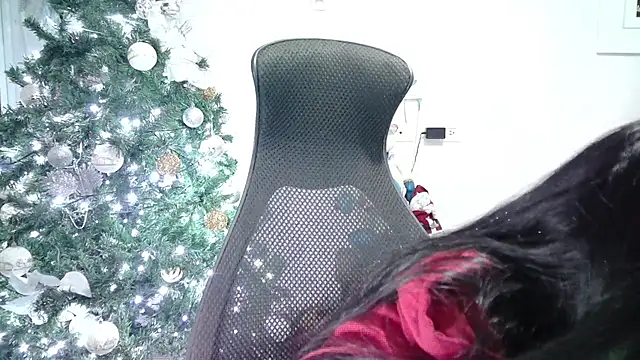 Snapshot of aineangeel chatting on 01/04/25, 02:56 aineangeel online show from 01/04/25, 02:56