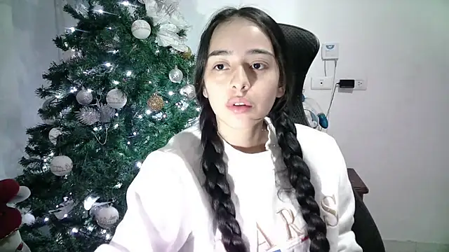 Snapshot of aineangeel chatting on 01/21/25, 03:15 aineangeel online show from 01/21/25, 03:15