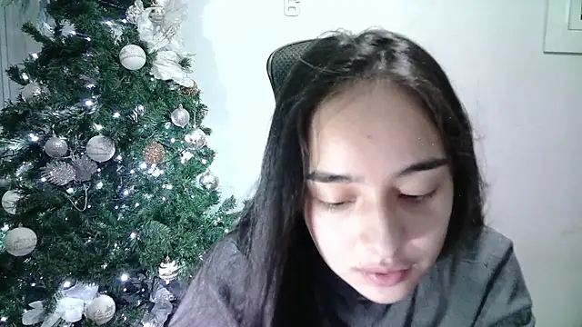 Snapshot of aineangeel chatting on 01/25/25, 03:40 aineangeel online show from 01/25/25, 03:40