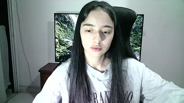 Snapshot of aineangeel chatting on 02/28/25, 02:09 aineangeel online show from 02/28/25, 02:09