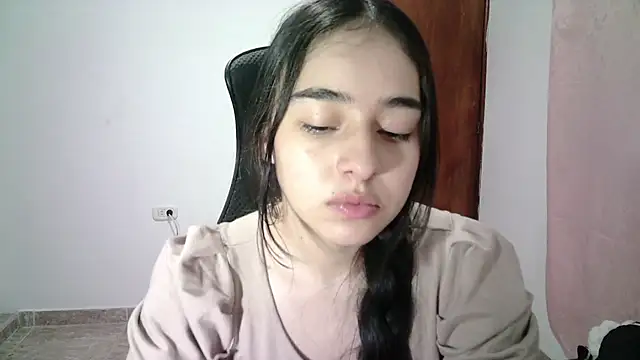 Snapshot of aineangeel chatting on 10/03/25, 02:41 aineangeel online show from 10/03/25, 02:41