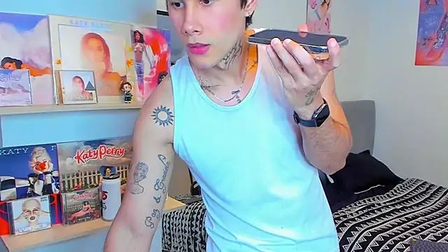 JayHotxxx online show from 05/19/26, 01:00