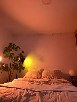 SrLuis18 online show from 12/20/25, 02:18