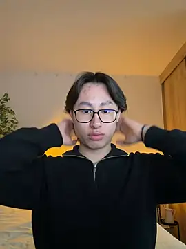 SrLuis18 online show from 04/24/26, 03:20