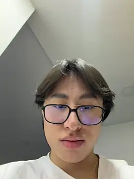 SrLuis18 online show from 06/26/26, 11:09
