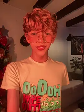 Snapshot of lyamthommpson chatting on 12/05/25, 06:15 lyamthommpson online show from 12/05/25, 06:15