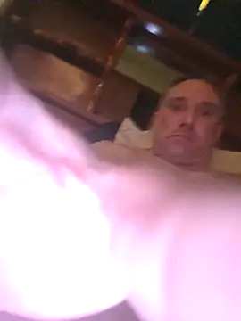 Snapshot of LIQRLOVR chatting on 02/28/26, 01:34 LIQRLOVR online show from 02/28/26, 01:34