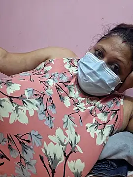 Snapshot of kunjan789 chatting on 10/28/25, 02:37 kunjan789 online show from 10/28/25, 02:37